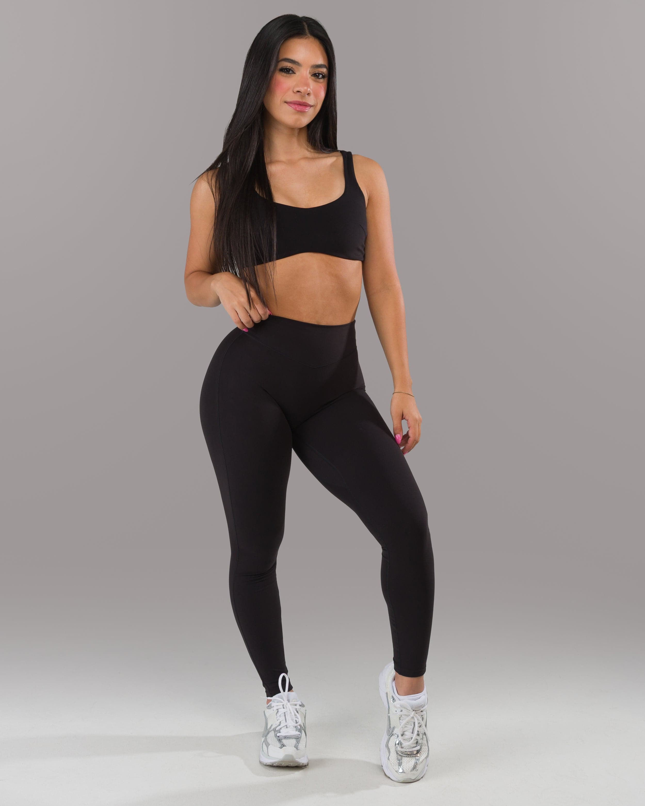 Dip Back Legging